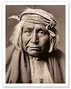 De Gizzeh-Rolling - Apache Native Man - North American Indians - c. 1906 - Giclée Art Prints & Posters